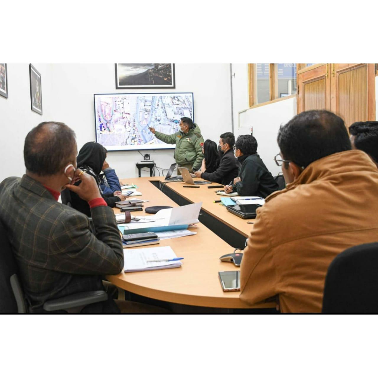 meeting on traffic plan in leh