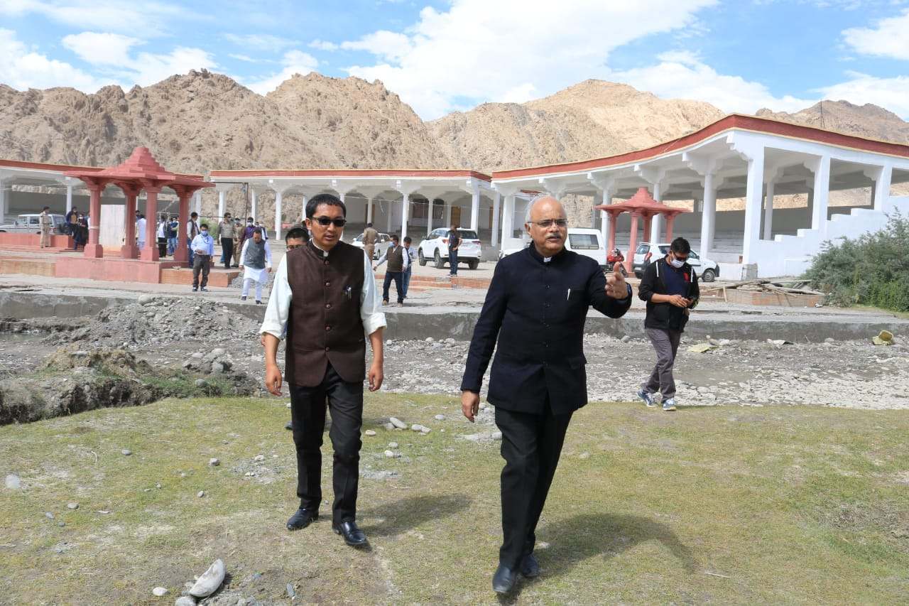 Parliamentary Standing Committee visits various institutes in Leh