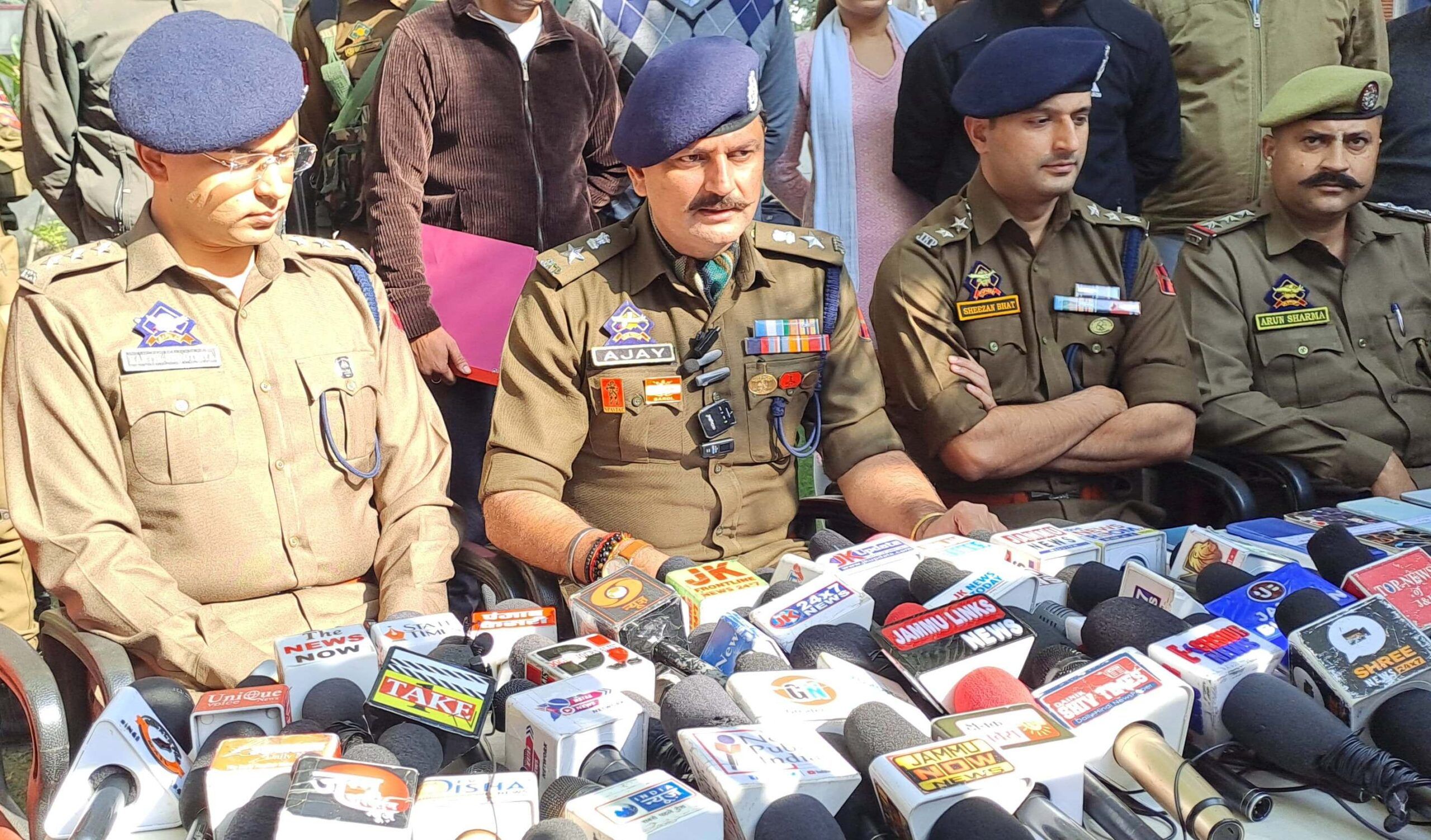 Jammu Police, South zone recovers 50 smartphones, worth value over 15 Lakh rupees