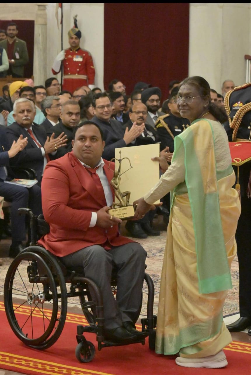 Congratulatory messages pour in as Jammu’s pride Paralympian Archer Rakesh Kumar receives Arjuna Award from the President