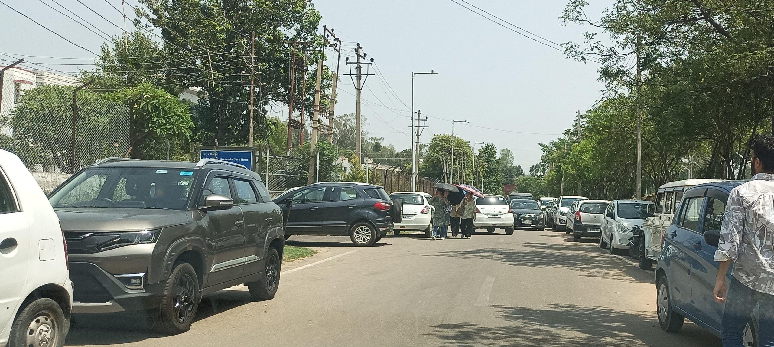 ‘Green Campus’ Jammu University becomes a parking mess