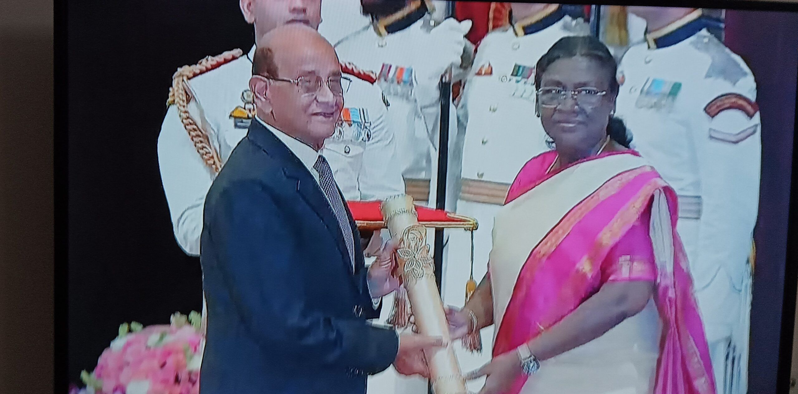Dogri writer, Prof Lalit Mangotra presented Padma Shri