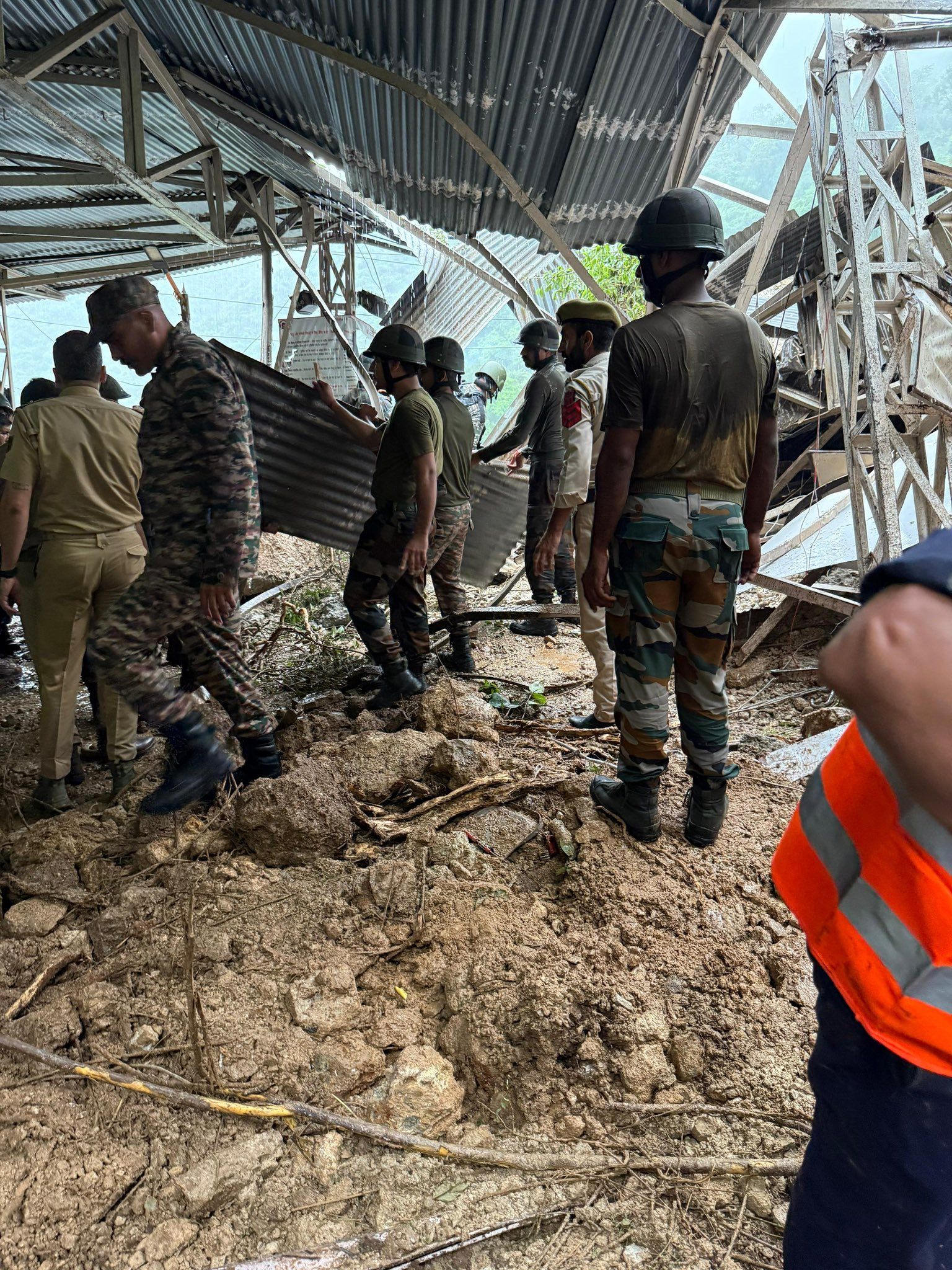 One dead, Six injured in landslide on Vaishno Devi yatra route; Army leads rescue operations