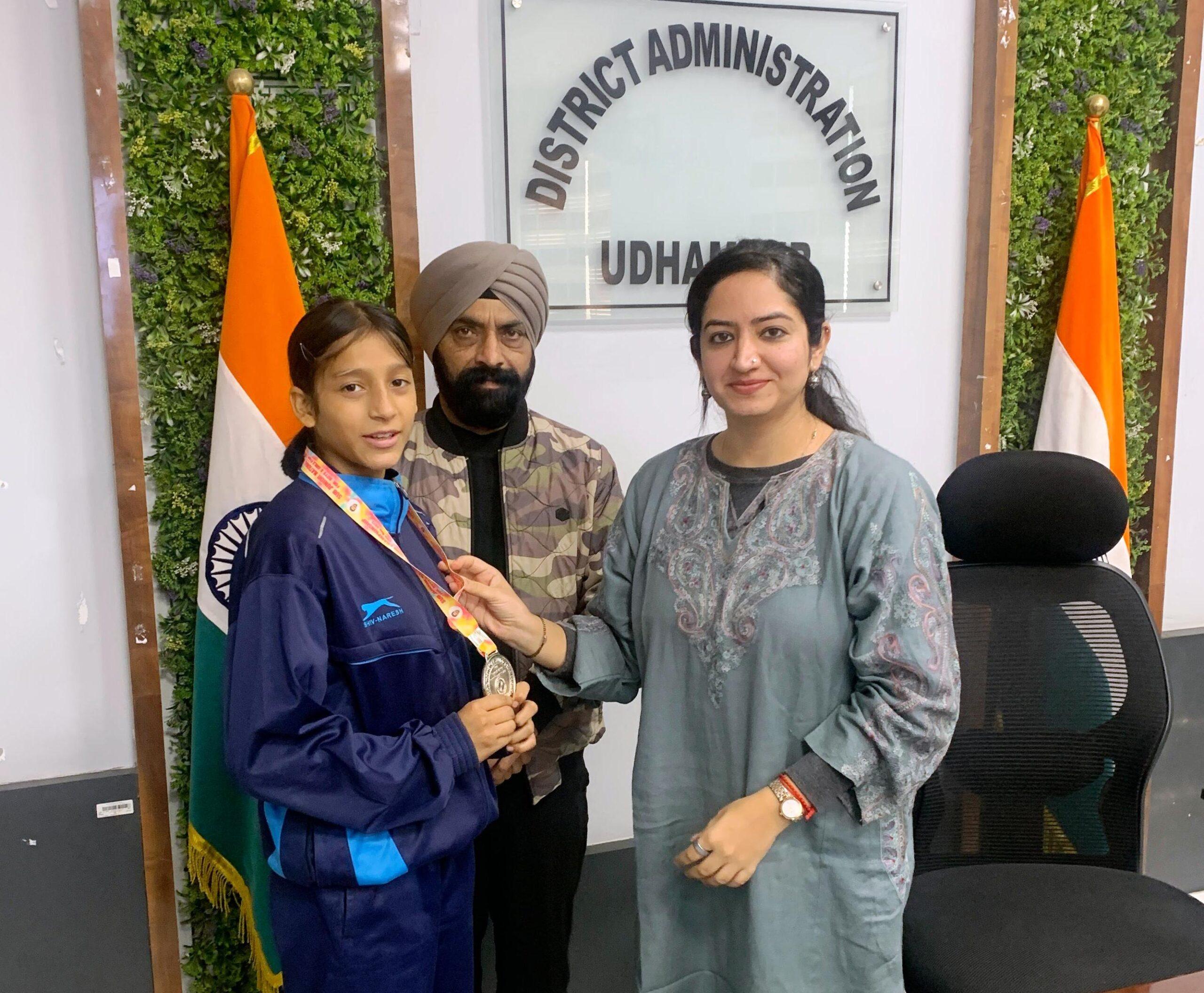 Udhampur girl Pritama Devi shines at Sub-Junior National Judo Championship-DC felicitates young athlete for winning Silver