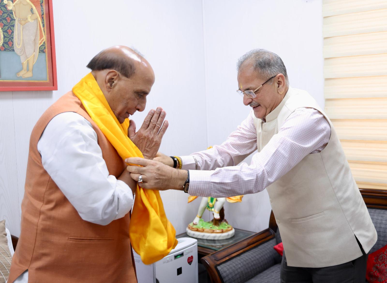 Defence Minister Rajnath Singh assures support to Ladakh LG on winter connectivity