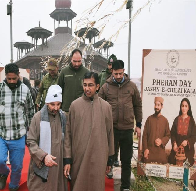 Kashmir welcomes Chilai-e-Kalan with Pheran Day celebrations
