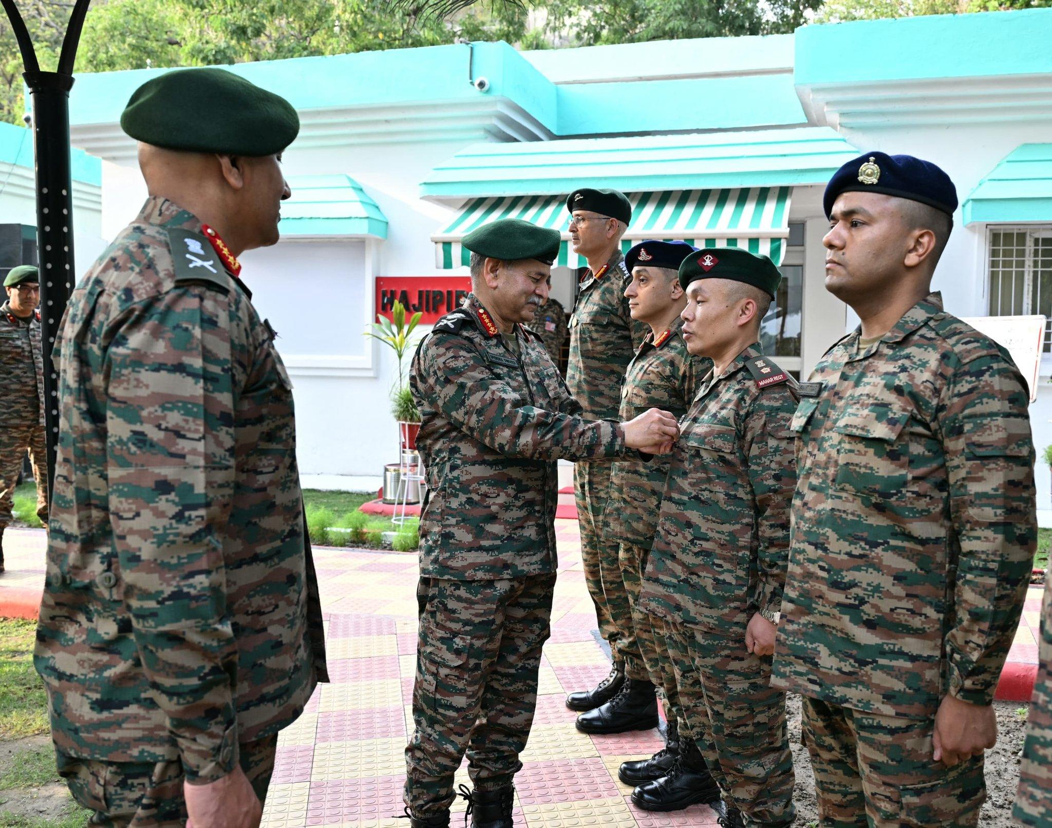 Army Chief reviews Northern Command preparedness, honours veterans in Udhampur