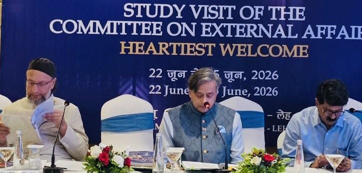 Tharoor-led parliamentary panel flags passport delays during Jammu review