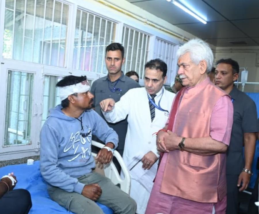 39 Amarnath pilgrims injured in bus mishap; LG, CM express concern
