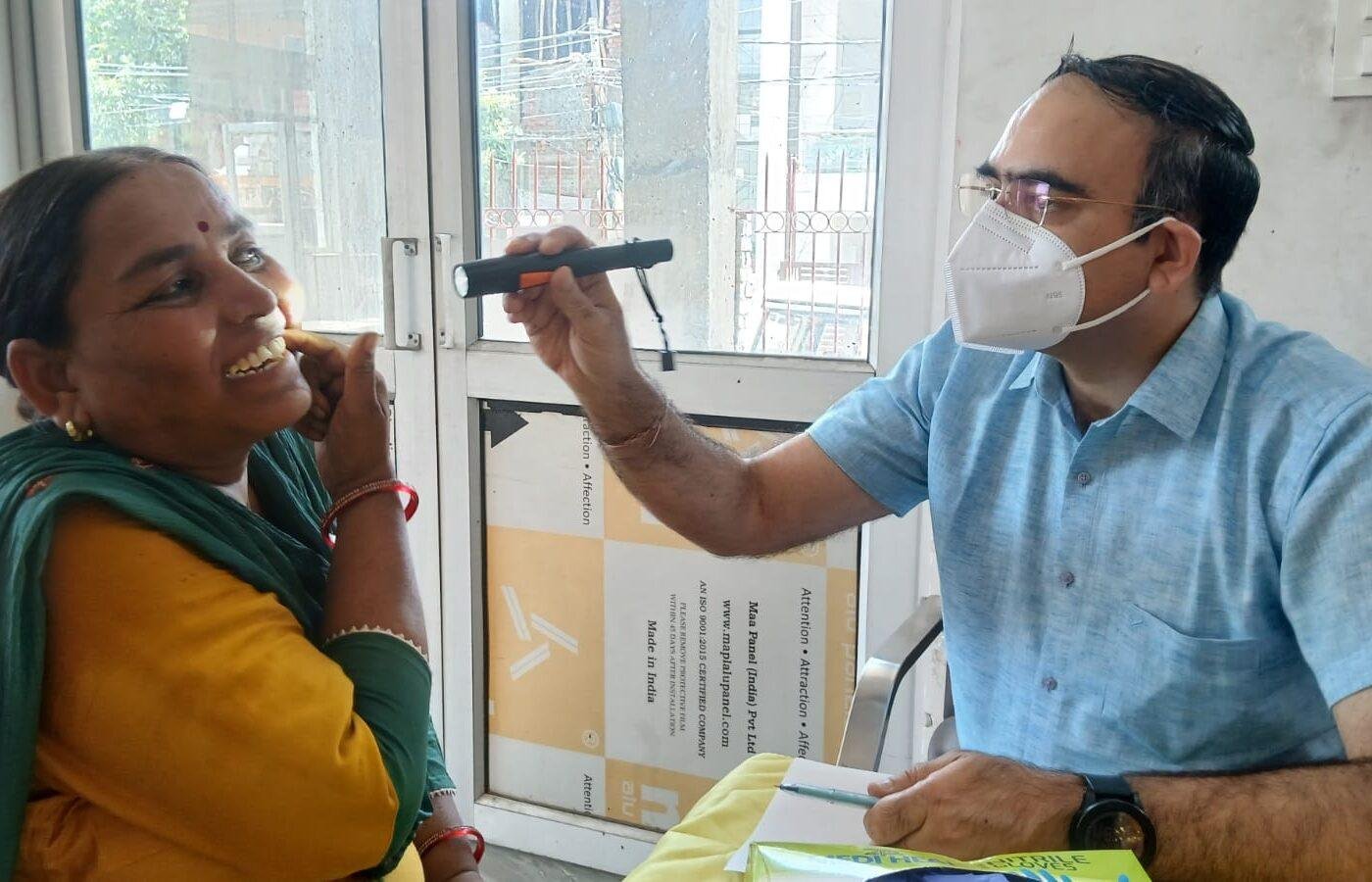 Dr Gautam Sharma leads dental checkup camp at Janipur’s Trimurti Mandir