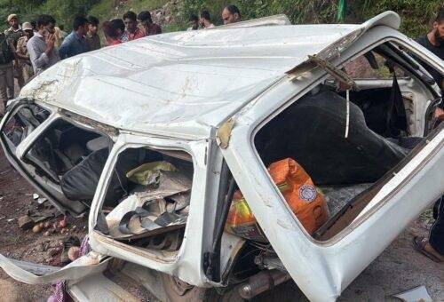 6 killed, 3 injured as vehicle plunges into gorge in Poonch