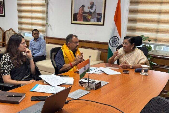 Randhawa flags ration card bifurcation issue, PDS irregularities in J&K before Union Minister