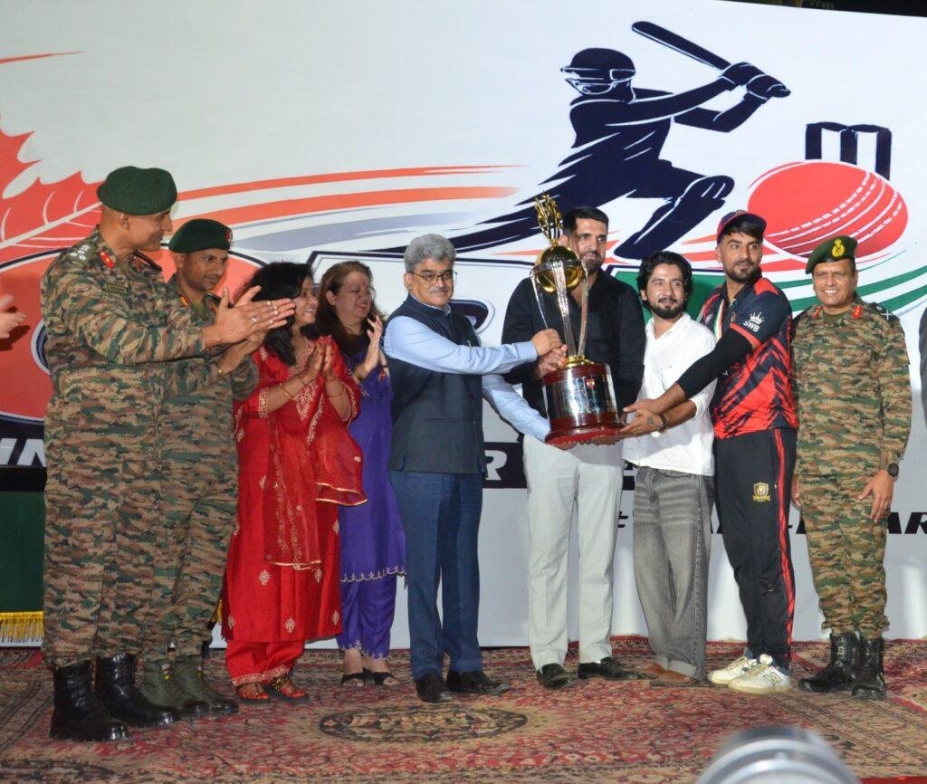 Baramulla’s Sultan Warriors win Chinar cricket tournament;  Aaqib Khanday declared man of match